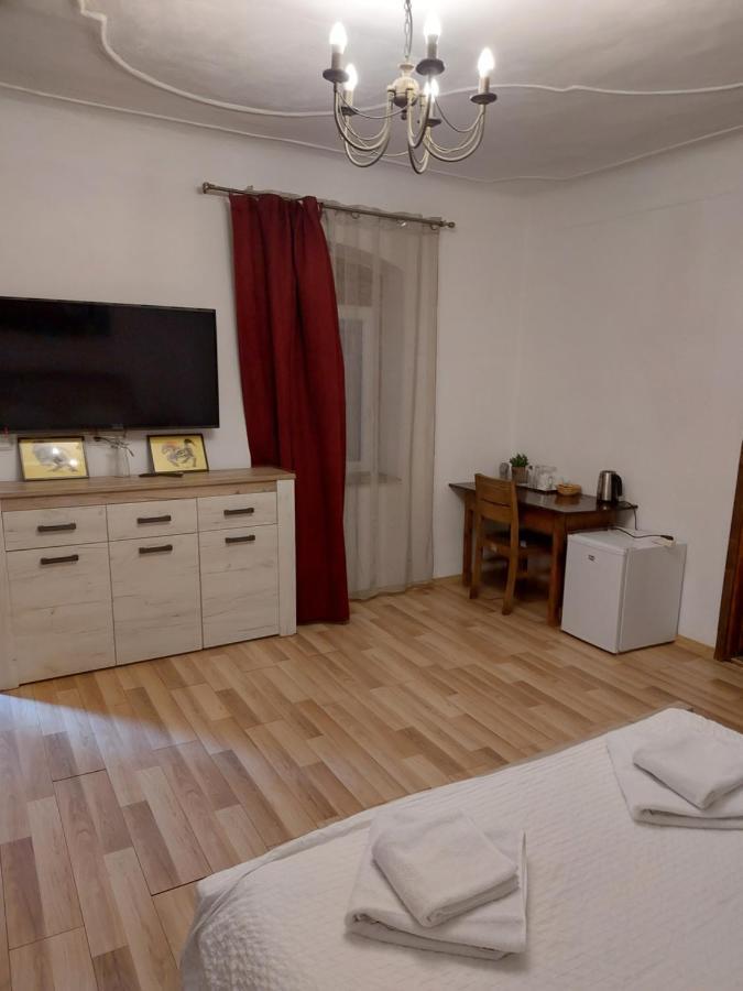 Poet Pastior Residence سيبيو المظهر الخارجي الصورة