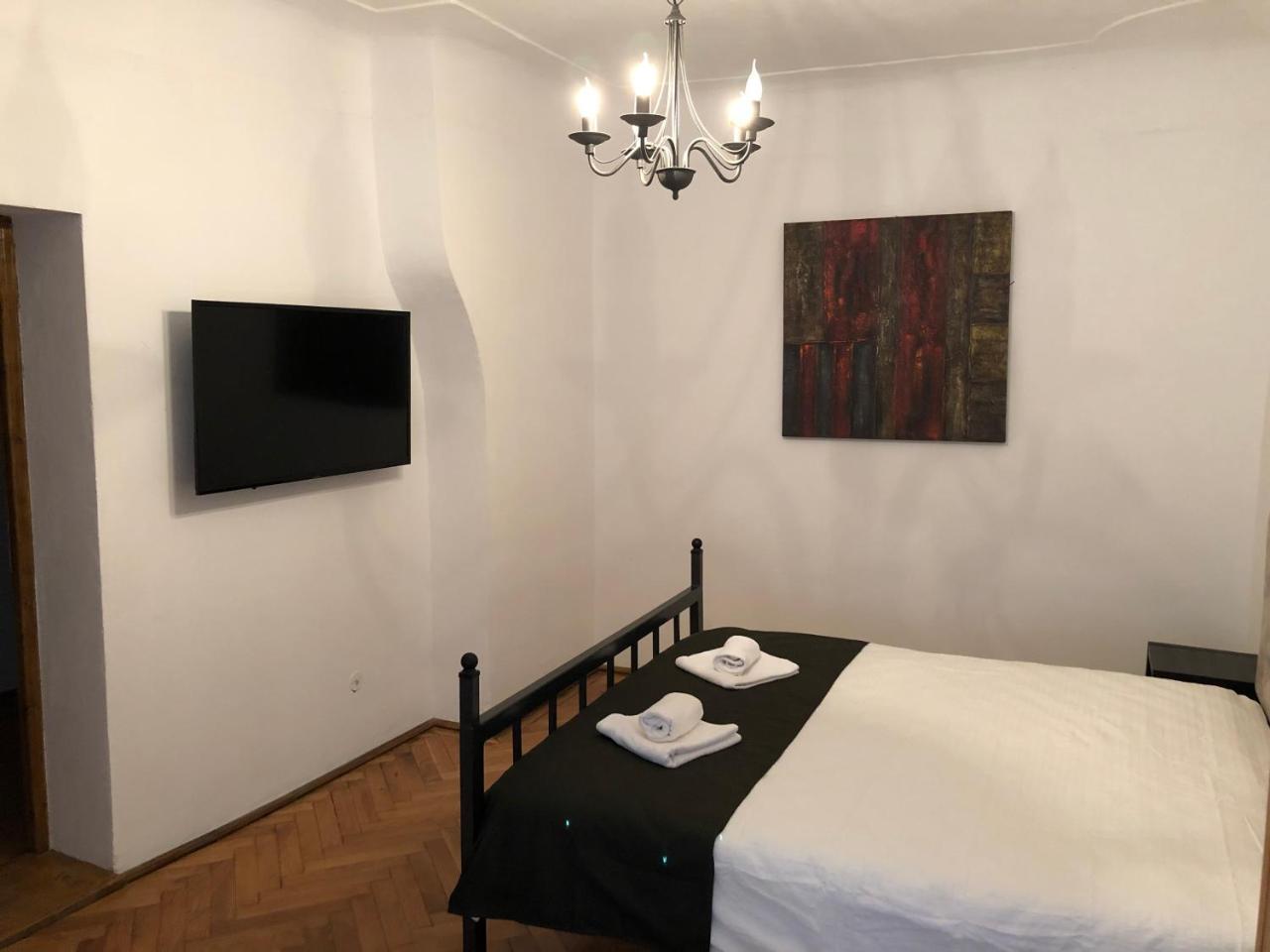 Poet Pastior Residence سيبيو المظهر الخارجي الصورة